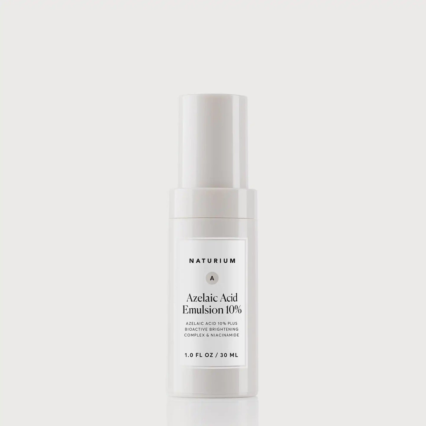 azelaic-acid-emulsion-10-w9 NATR_Azelaic-Acid-Emulsion-10_Cap-on.webp