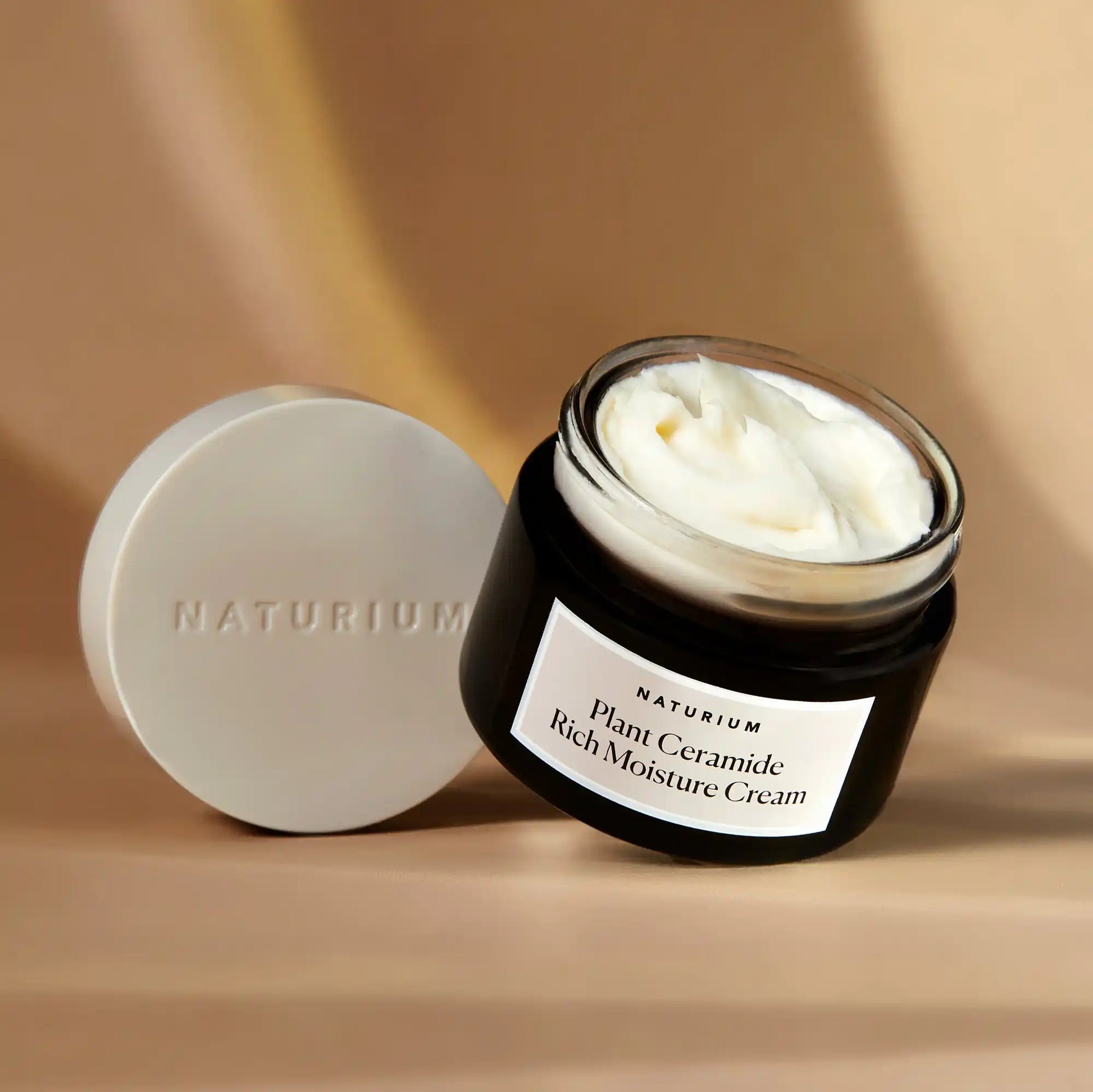 plant-ceramide-rich-moisture-cream-i5 plantceramide_0154-crop_1.webp
